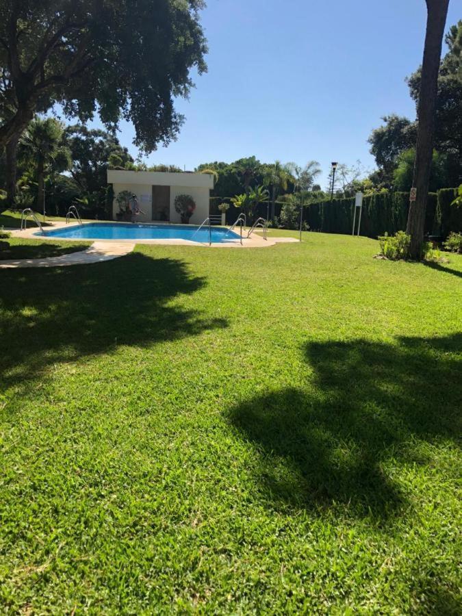 Ansa Beach Apartment - Cabopino, Marbella - Garden Level Esterno foto